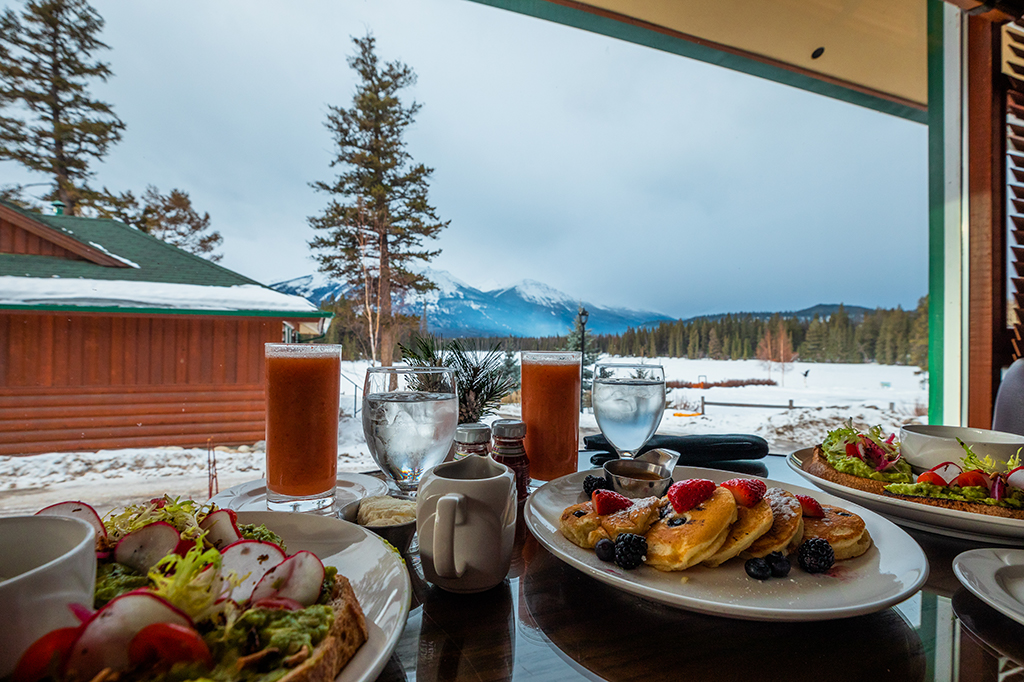 Breakfast in Room with winter mountain view