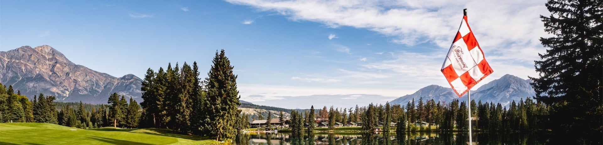 golf hole 16 the bay green