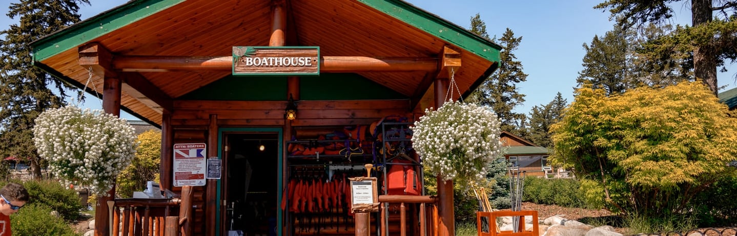 boathouse at Jasper Peak Lodge