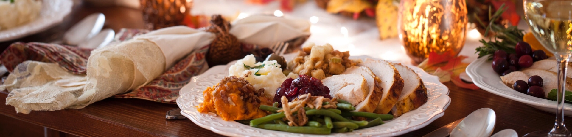 Tablescape of Thanksgiving Turkey dinner