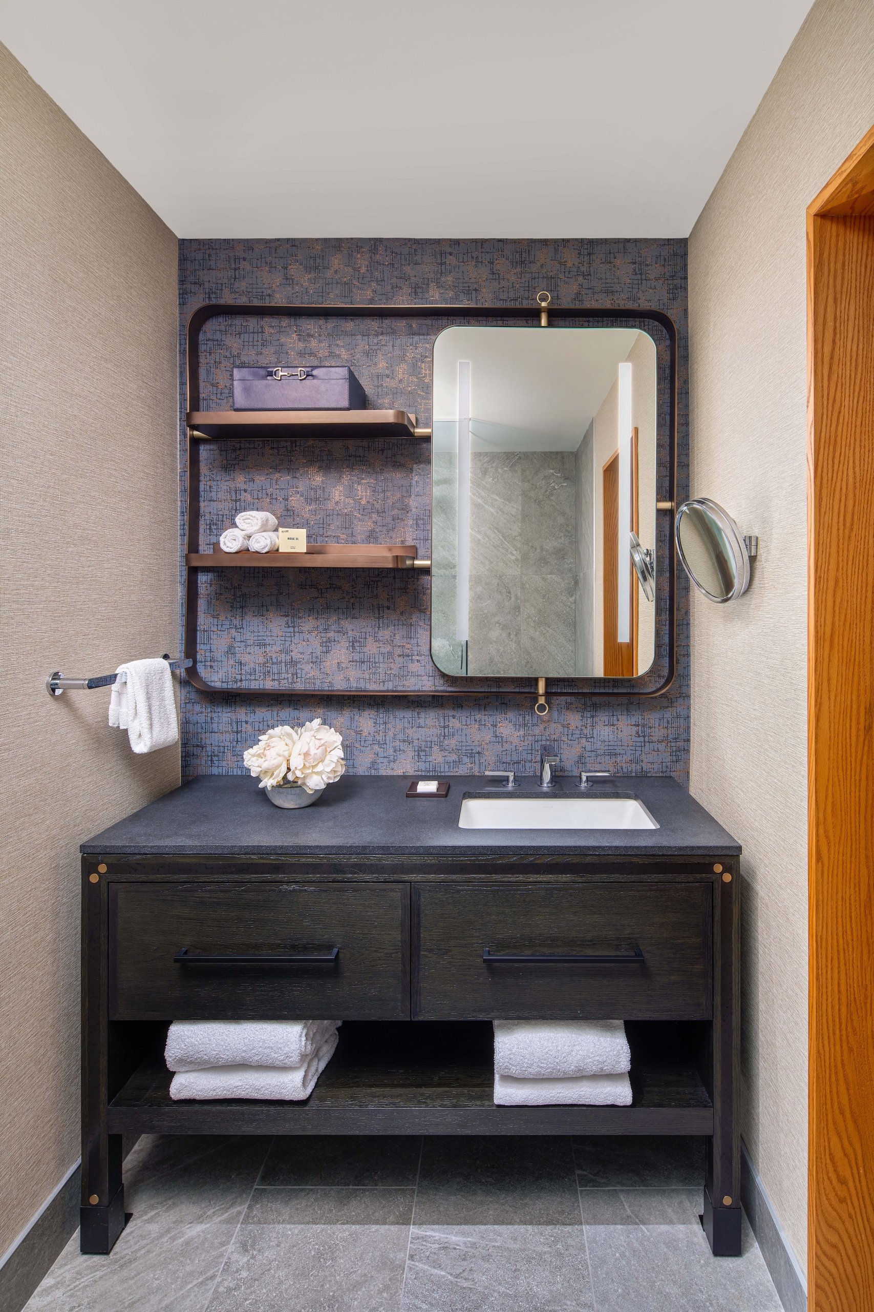 Fairmont Jasper Park Junior Suite - Bathroom