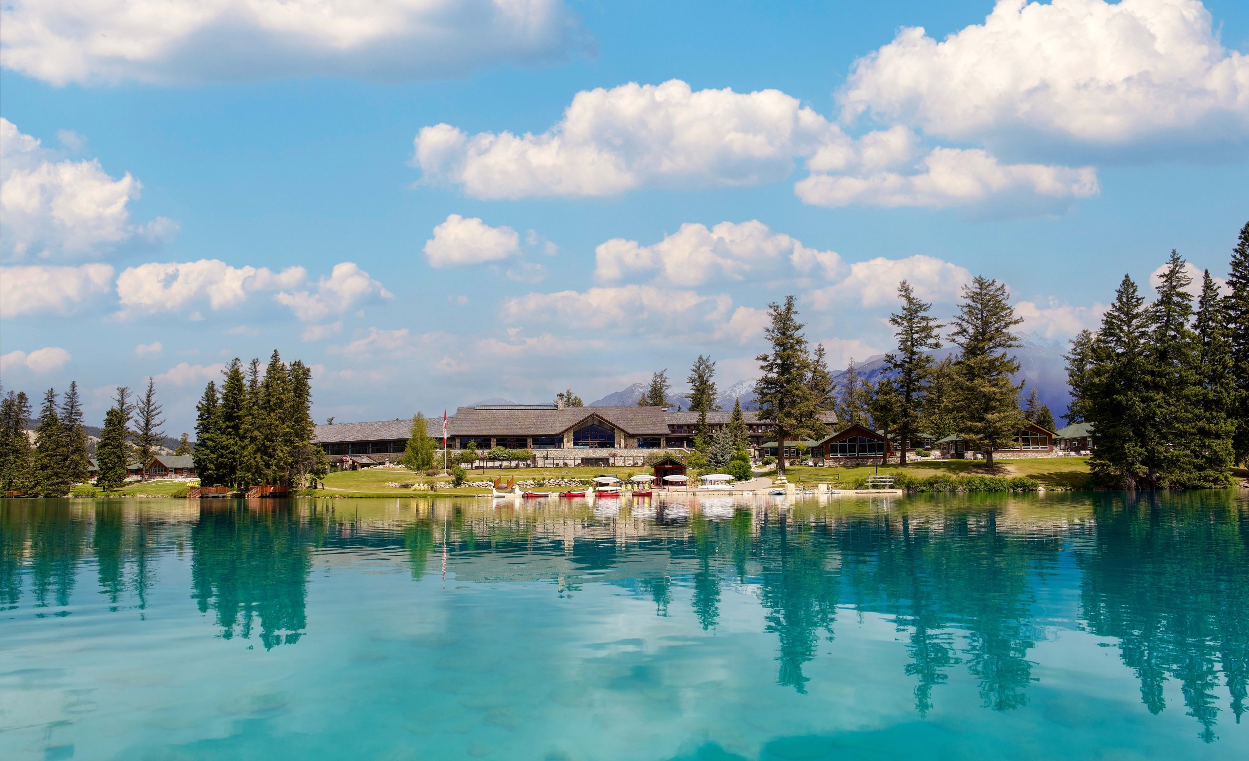 Fairmont Jasper Park Lodge - Exterior view from Lac Beauvert