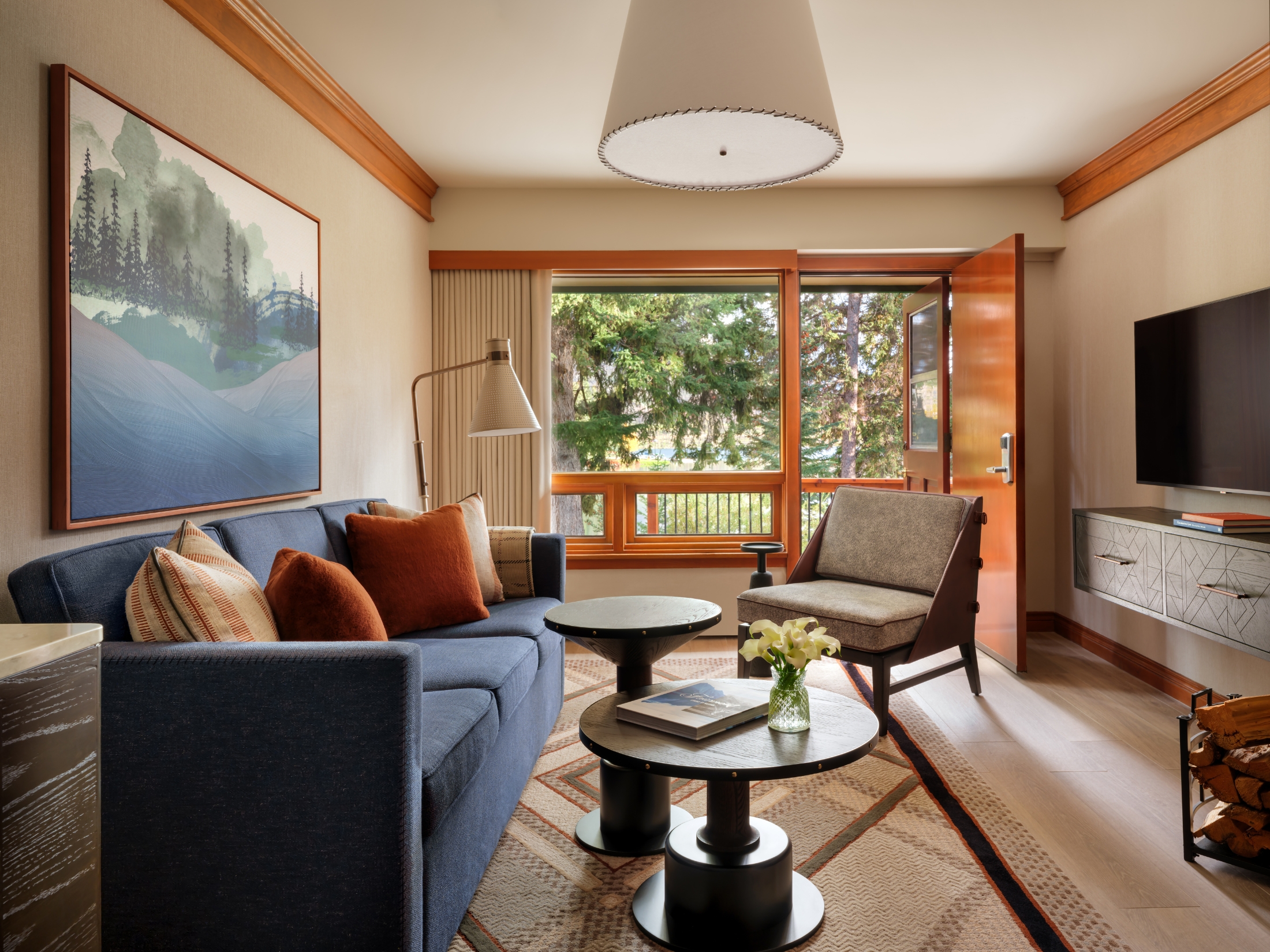 Fairmont Jasper Park Junior Suite - Living Room