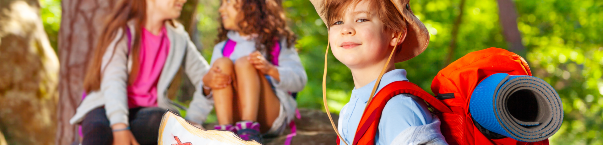 Kids experiencing a scavenger hunt