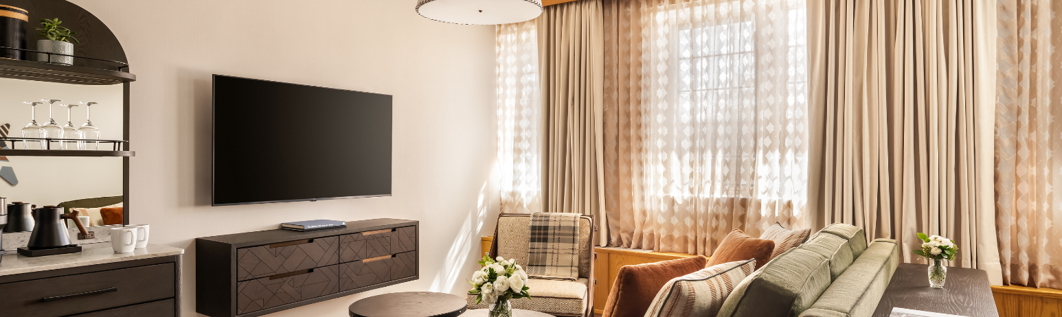 A hotel living room.